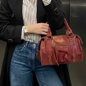 Elegant Red Leather Handbag made in Italy